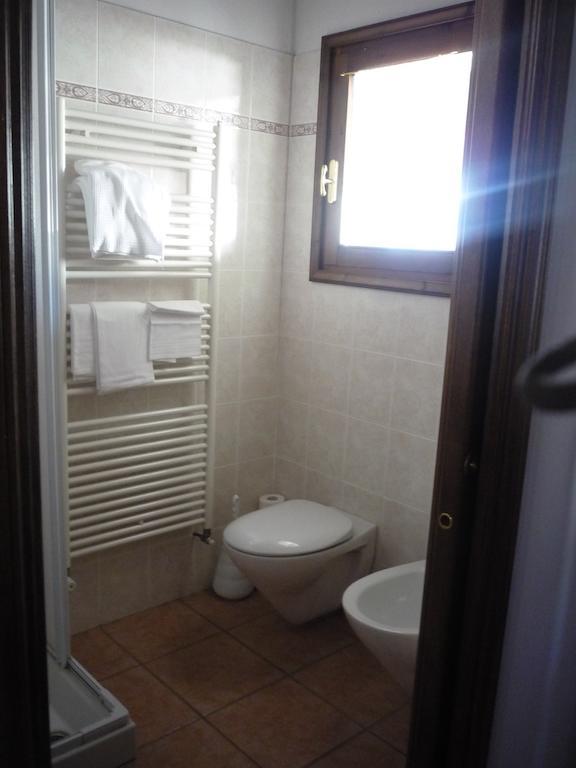 Hotel Mamma Teresa Sestola Habitación foto